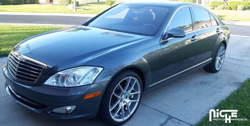 Mercedes-Benz S550